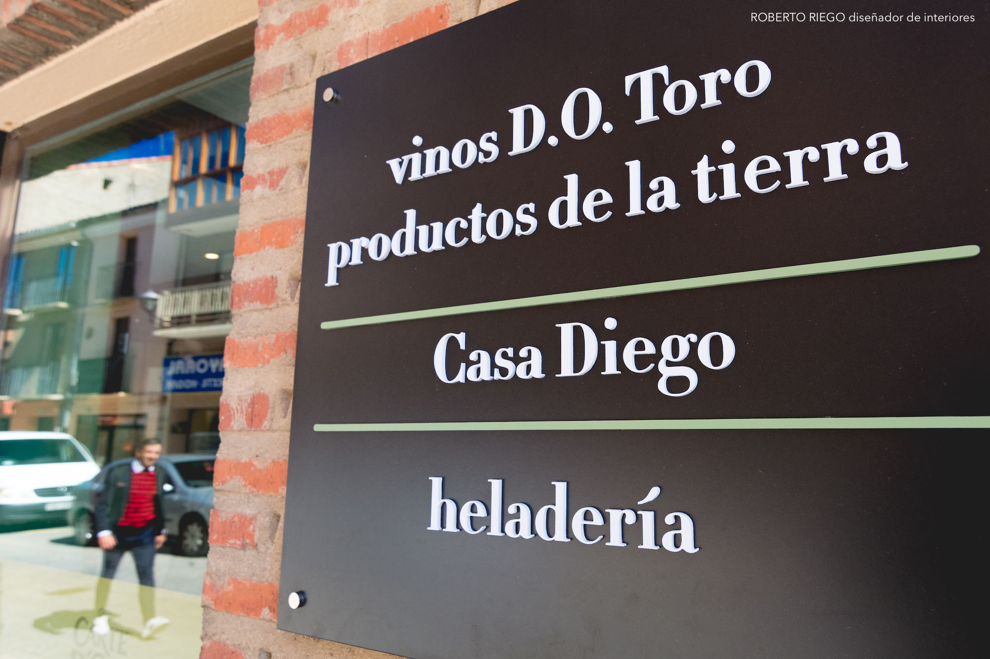 Proyecto de Interiorismo para Local Comercial Casa Diego - Luale Proyectos