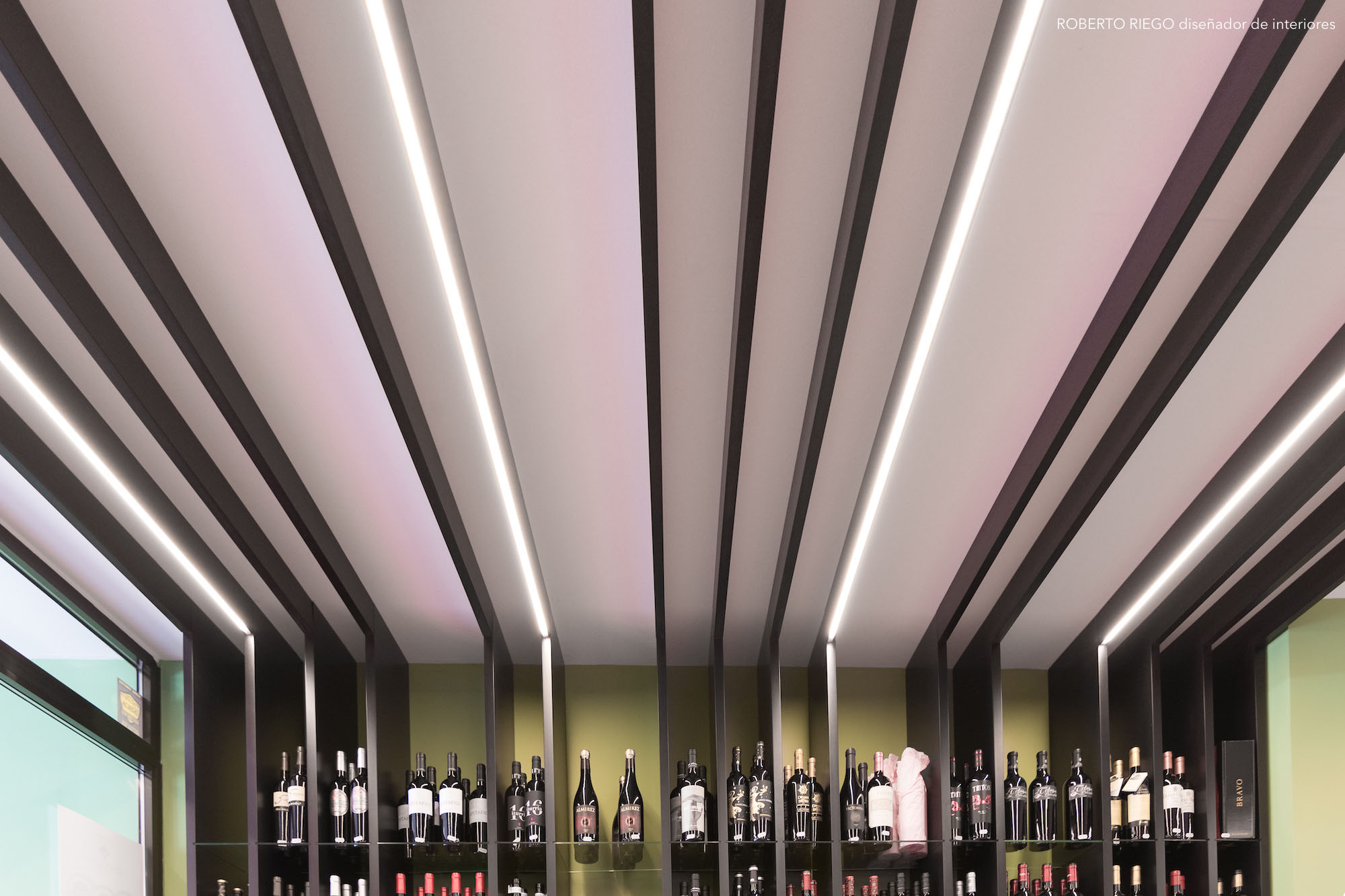 Proyecto de Interiorismo para Local Comercial Casa Diego - Luale Proyectos