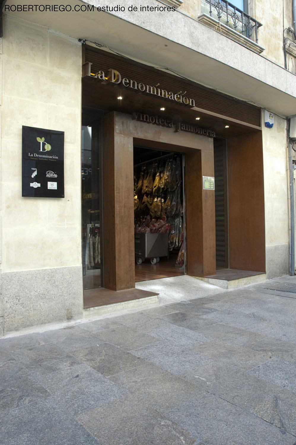fachada la denominación