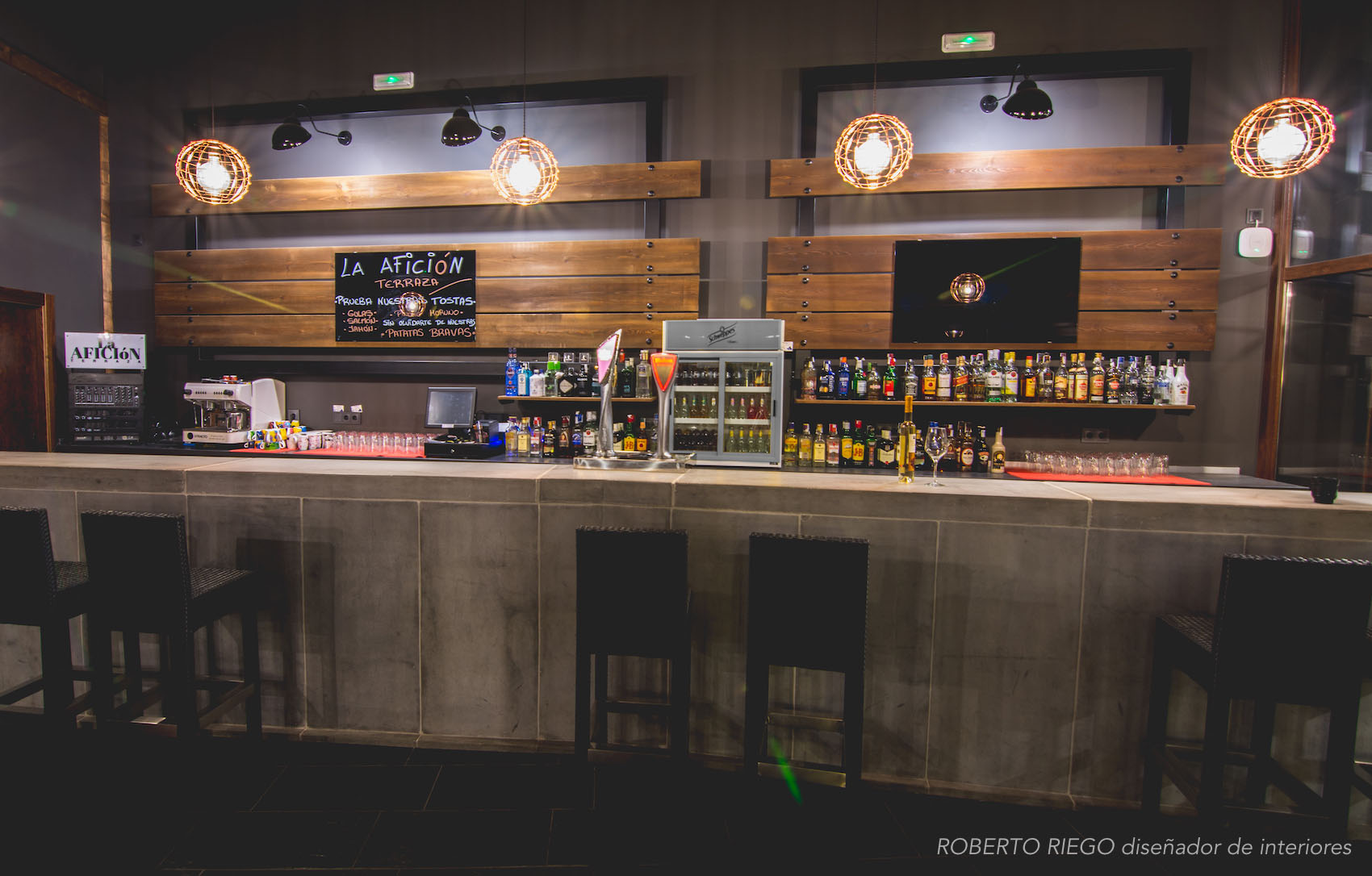 Diseño de Interior y terraza Bar - Terraza La Afición - Luale Proyectos