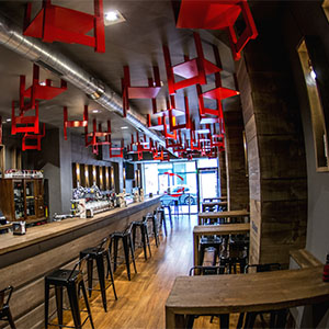 Proyecto de interiorismo en bar y restaurante – LUALE PROYECTOS
