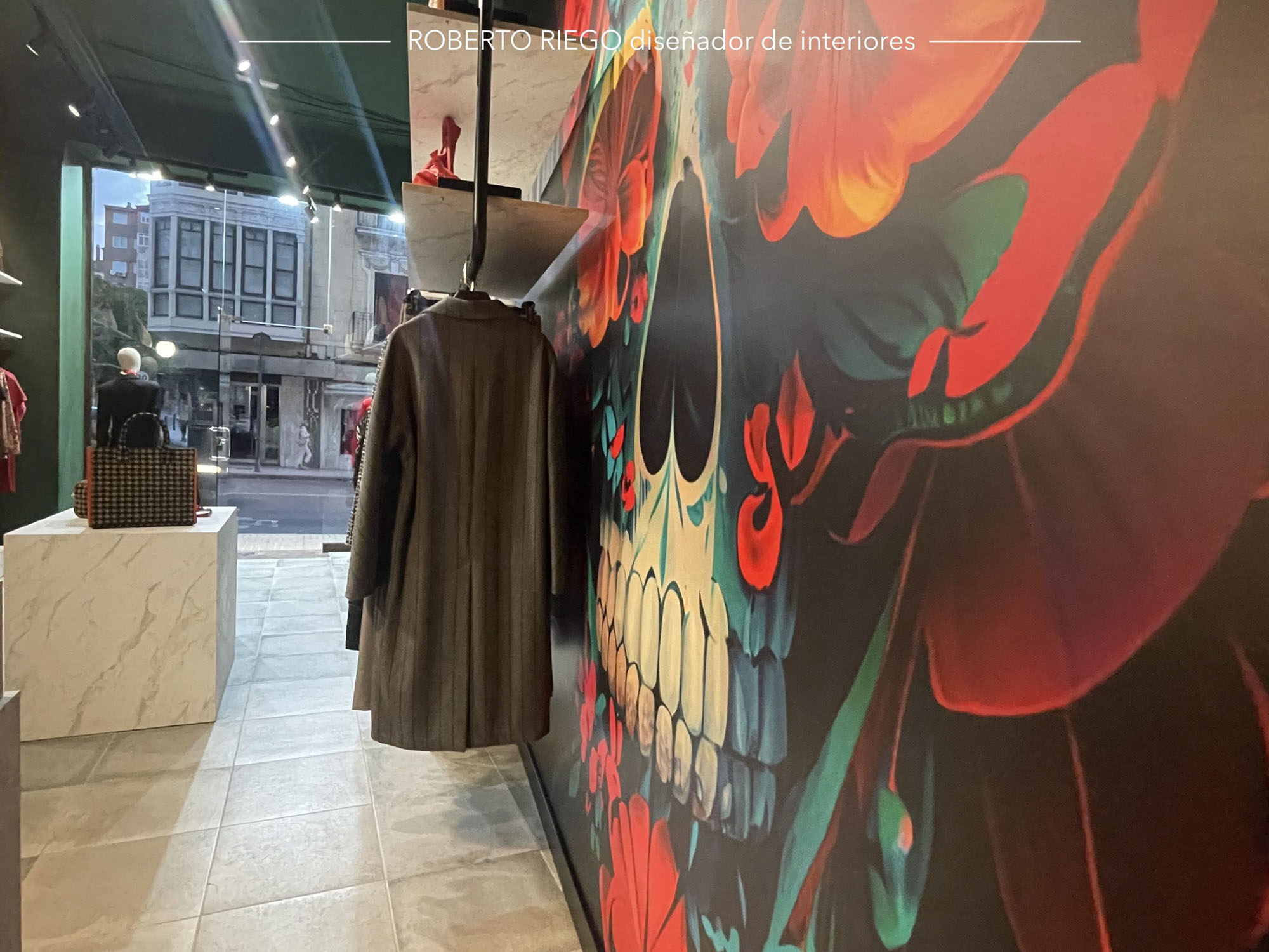 Diseño de Interior y Escaparate para tienda Rhapsody Shop Zamora - Luale Proyectos