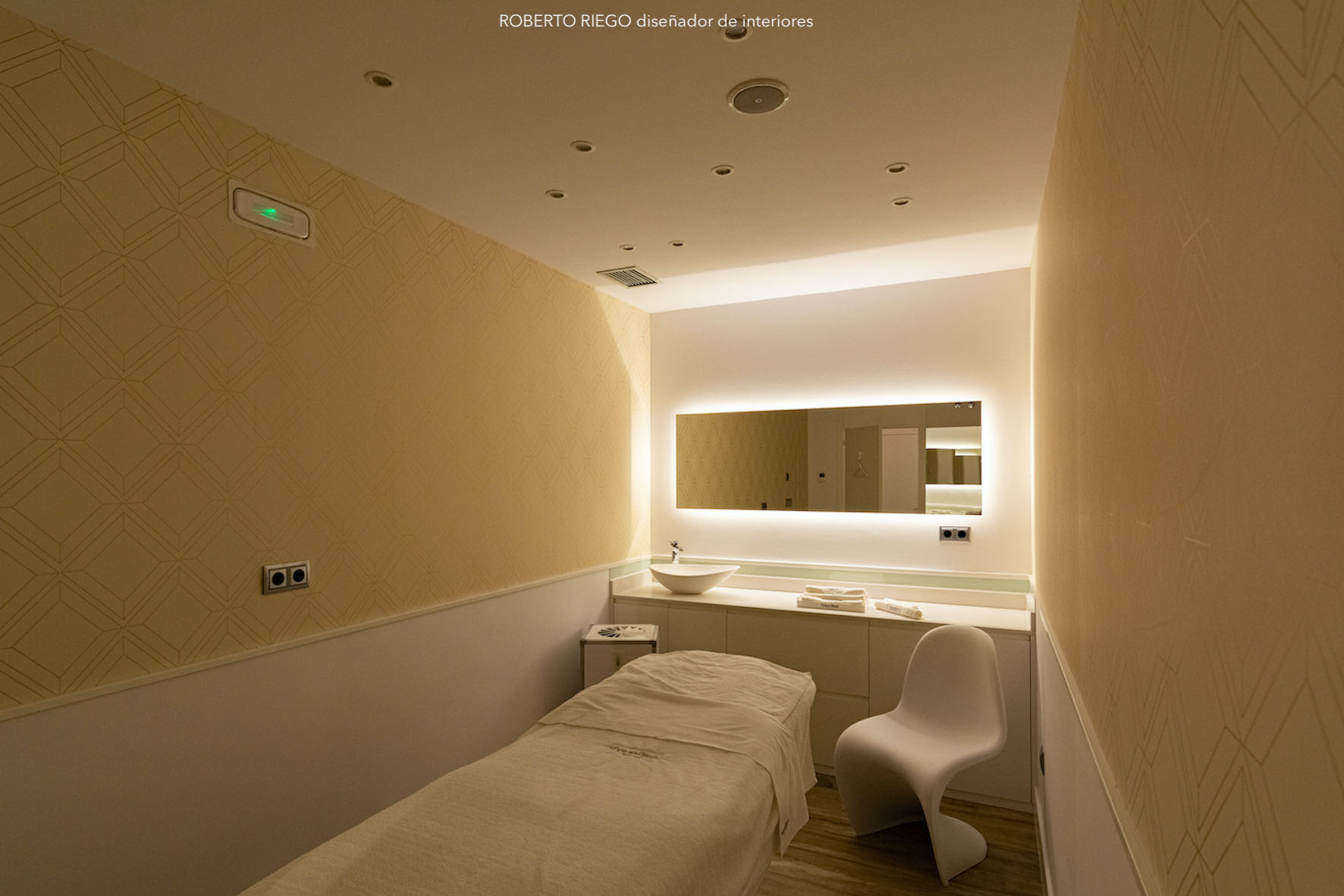 Diseño de Interior Local Comercial - Centro de Estética Esther Pozuelo