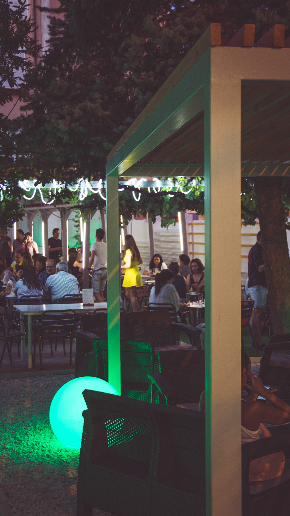 Interiorismo Iluminación Terraza Cervecería Grial