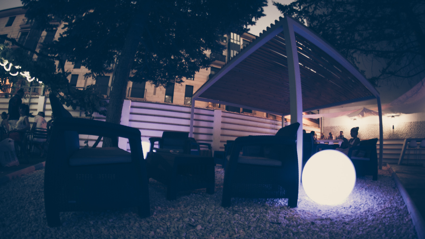 Iluminación Terraza Cervecería